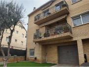 Casa adosada en Venta en Casc Antic