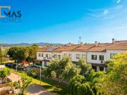 Casa adosada en Venta en Casc Antic