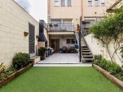 Casa adosada en venta en Castellar del Vallès, de 217 m²...