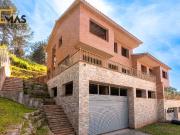 Casa adosada en Venta en Castellví de Rosanes