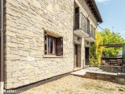 Casa adosada en venta en Castiello de Jaca. Chalet...