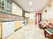 Casa adosada en venta en Castilleja de Guzmán. Estupendo...