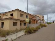 Casa adosada en Venta en Caudete de las Fuentes