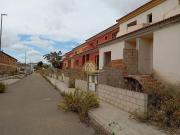 Casa adosada en venta en Caudete de las Fuentes. Lote de...