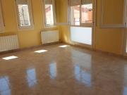 Casa adosada en Venta en Centre