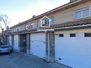 Casa adosada en Venta en Centre