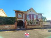 Casa adosada en Venta en Centro