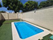 Casa adosada en Venta en Centro