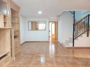 Casa adosada en Venta en Centro