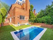 Casa adosada en Venta en Conde Orgaz Piovera