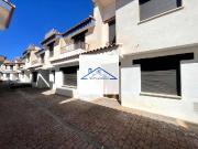 Casa adosada en Venta en Consuegra