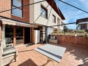 Casa adosada en Venta en Crucero Aquende