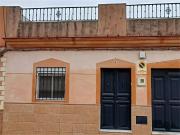 Casa adosada en venta en Dos Hermanas, Centro Doña...