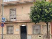 Casa adosada en venta en Dos Hermanas, Centro Doña...