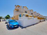 Casa adosada en Venta en El Raso