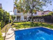 Casa adosada en Venta en Espartinas Pueblo