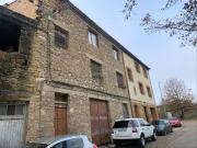 Casa adosada en venta en Estella Lizarra. Casa de tres...