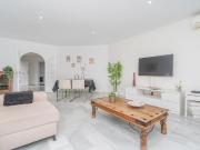 Casa adosada en venta en Estepona, Bel Air. Casa...