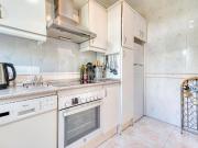 Casa adosada en venta en Estepona, Bel Air. Elegancia y...
