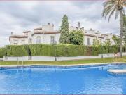Casa adosada en venta en Estepona, Bel Air. EXCELENTE...