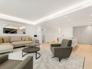 Casa adosada en venta en Estepona, El Velerín. Casas...