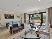 Casa adosada en venta en Estepona, Nueva Atalaya. Casa...