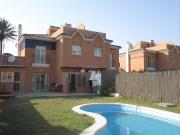 Casa adosada en venta en Estepona, Parque Central. Casas...