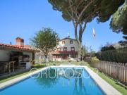 Casa adosada en Venta en Extrarradio