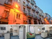 Casa adosada en venta en Falset. Casa de 4 plantas +...