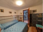 Casa adosada en venta en Fuerte del Rey. Chalet adosado...