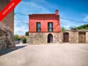 Casa adosada en Venta en Garriguella