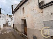 Casa adosada en Venta en Gaucín