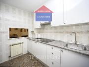 Casa adosada en venta en Getafe, Perales del Río. Chalet...