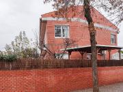 Casa adosada en venta en Girona, de 150 m² 3...