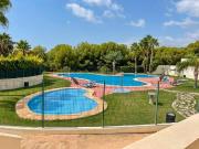 Casa adosada en Venta en Golf Bahía