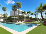 Casa adosada en Venta en Golf Bahía