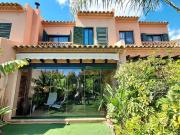 Casa adosada en Venta en Golf Bahía