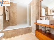 Casa adosada en venta en Granada, Crta. De la Sierra....