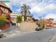 Casa adosada en venta en Granada, Crta. De la Sierra....