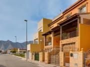 Casa adosada en venta en Granja de Rocamora. Casas...
