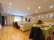 Casa adosada en Venta en Hellín