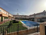 Casa adosada en Venta en Jardines de Alhaurín Huerta...