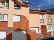 Casa adosada en Venta en La Lastrilla