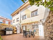 Casa adosada en Venta en La Llagosta