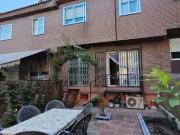 Casa adosada en Venta en La Poveda