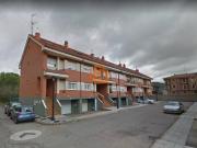 Casa adosada en Venta en La Robla