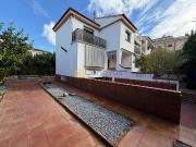 Casa adosada en Venta en La Zubia Ciudad