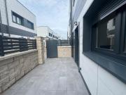 Casa adosada en venta en Laredo, Carlos V. Casa Chalet...