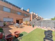 Casa adosada en Venta en Las Castañeras Bulevar