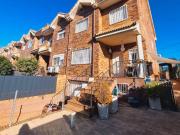 Casa adosada en Venta en Las Castañeras Bulevar